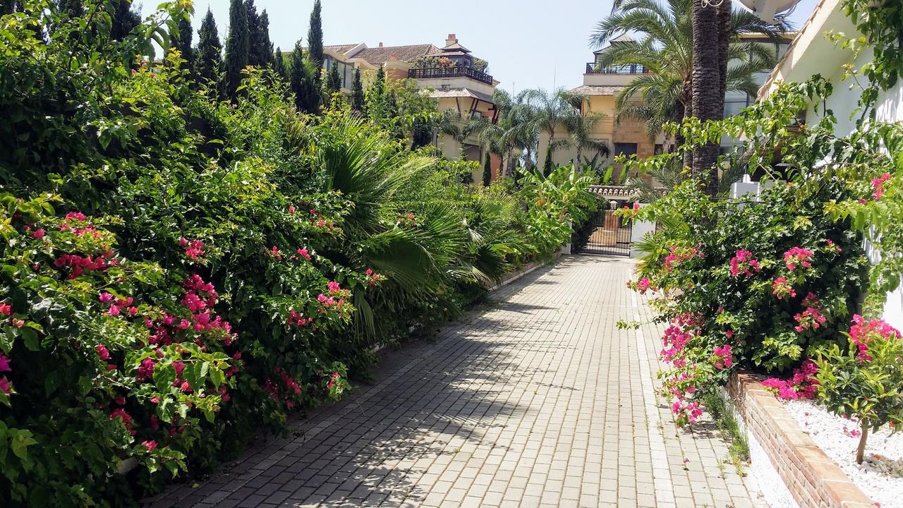 Banus Lodge Марбелья Экстерьер фото